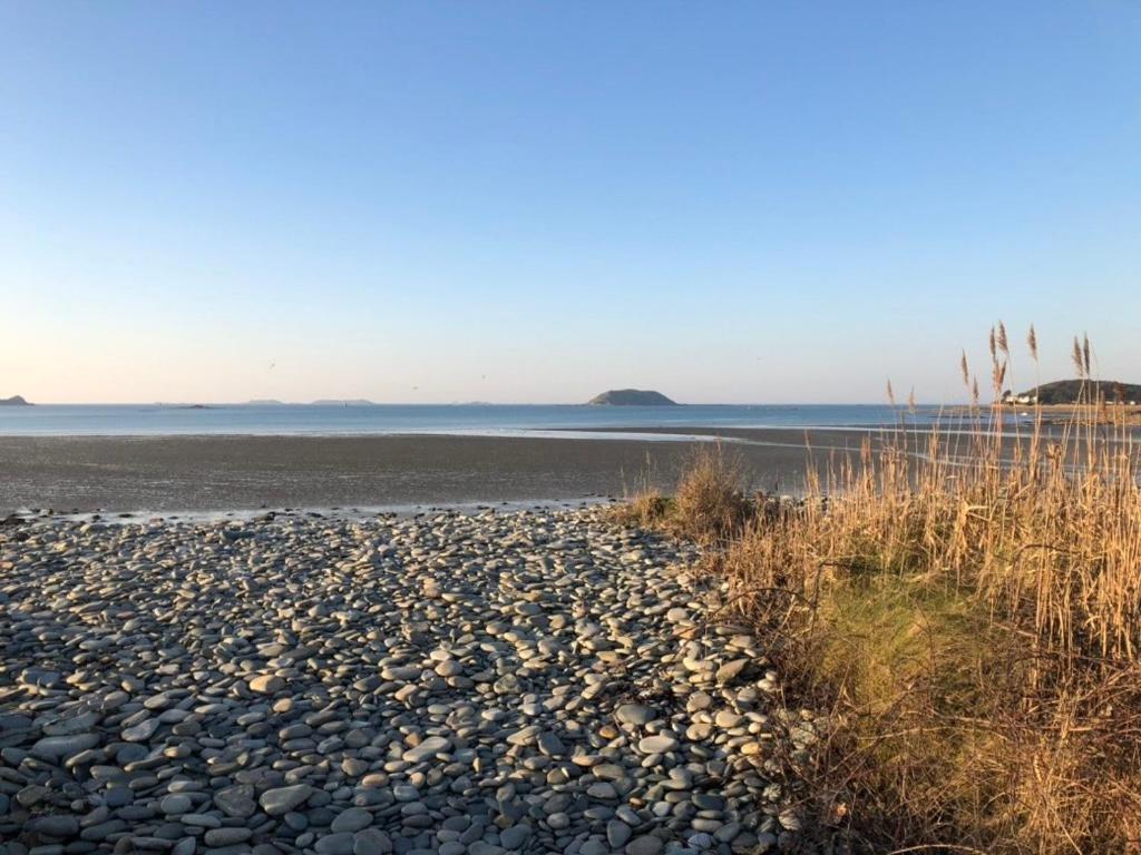 Les Ecolodges Sous Le Phare Louannec Esterno foto