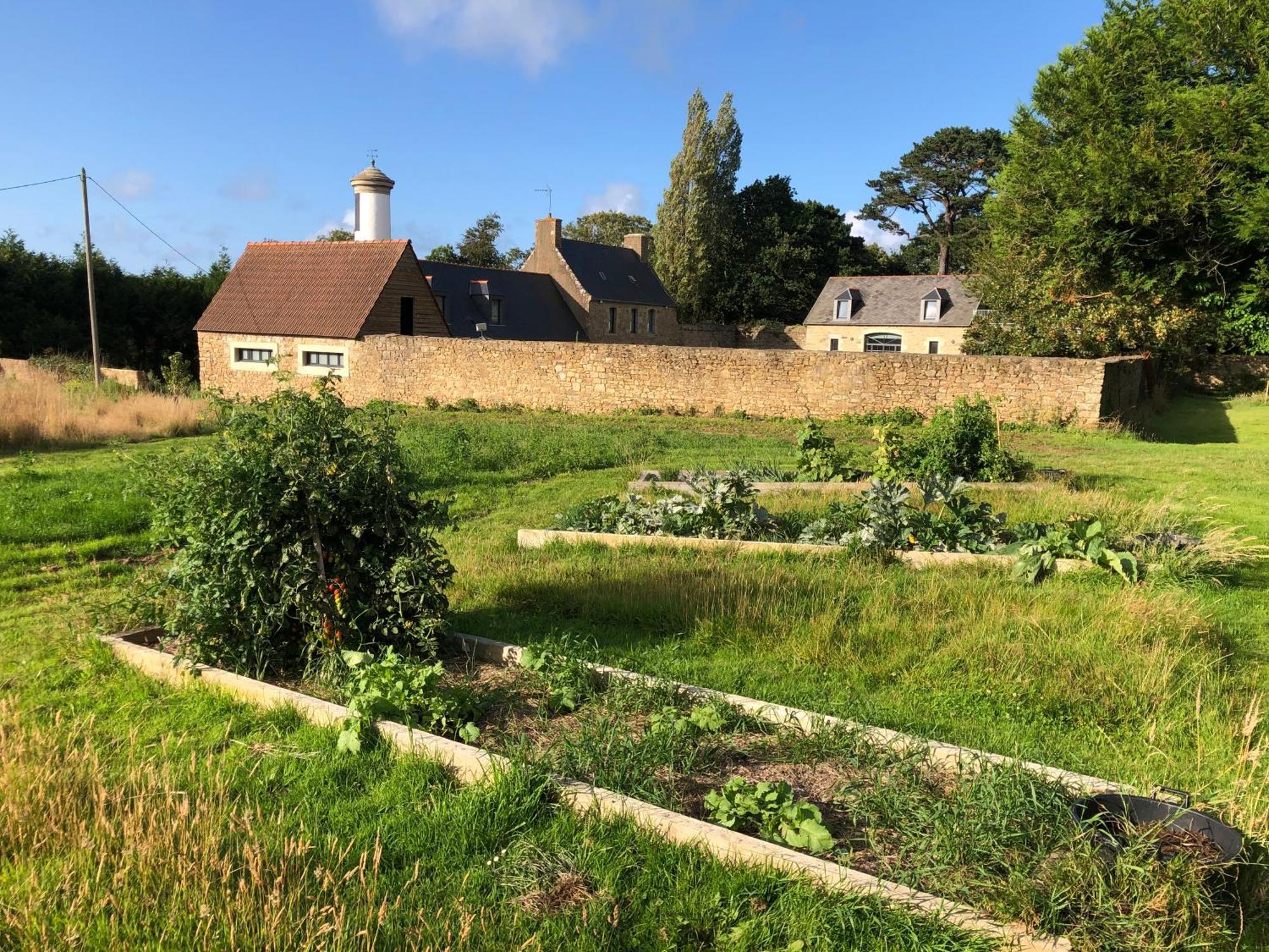 Les Ecolodges Sous Le Phare Louannec Esterno foto