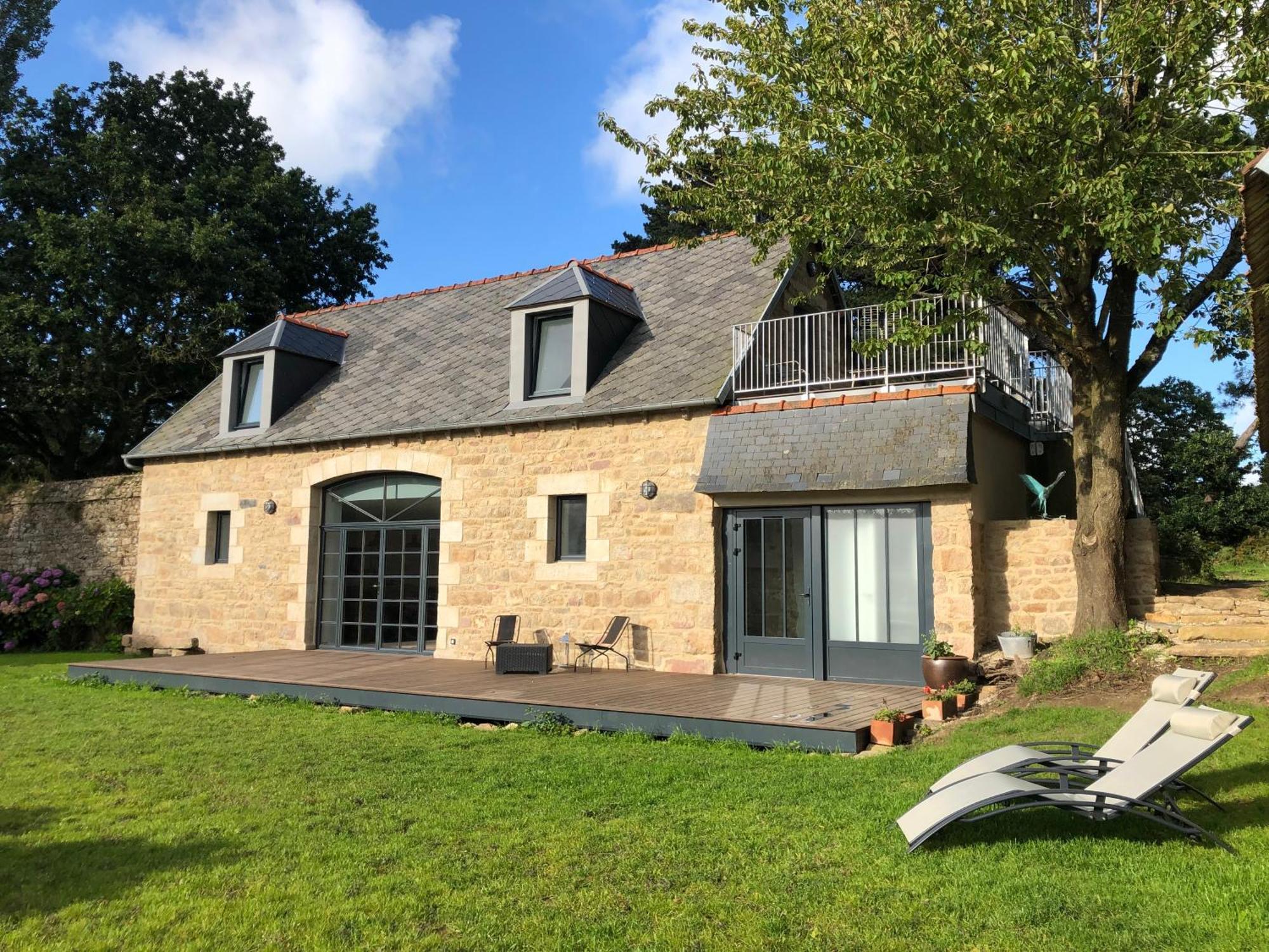 Les Ecolodges Sous Le Phare Louannec Esterno foto